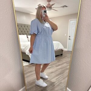 Women’s blue gingham print puff sleeve dress